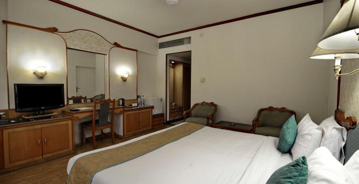The President Hotel Shivajinagar Pune Exterior foto